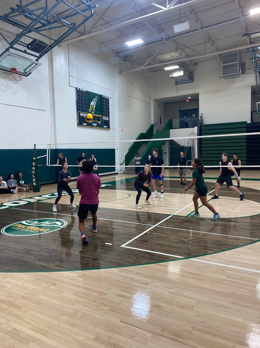 Intramural Volleyball